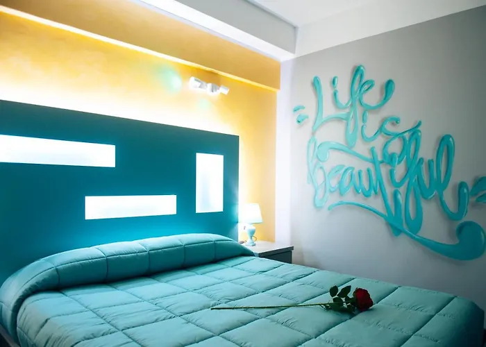 Отель типа "постель и завтрак" Dream 4*